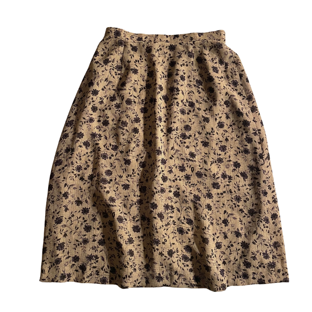 Vintage Rock mit Blumen Muster
