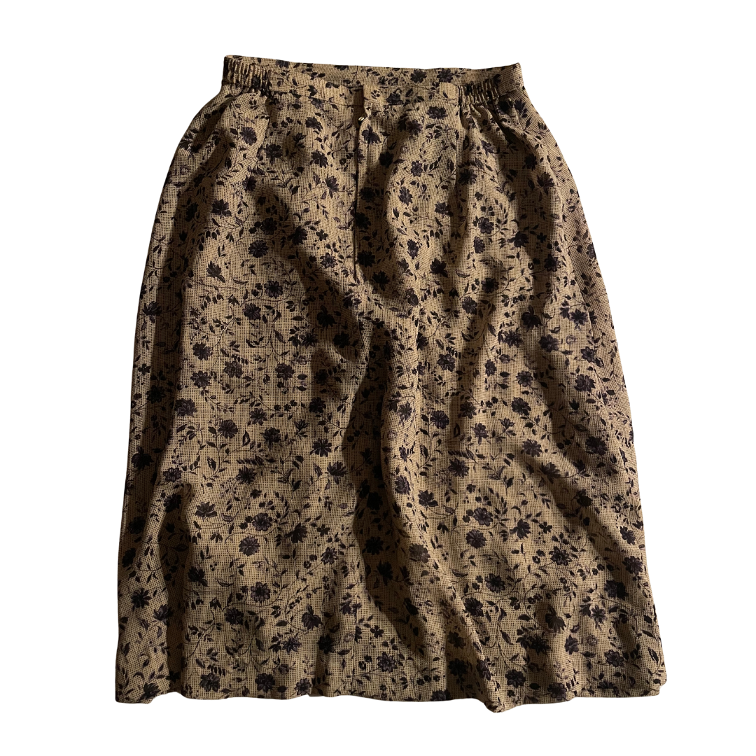 Vintage Rock mit Blumen Muster